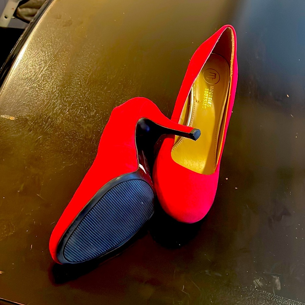 Mootsies tootsies pink heels